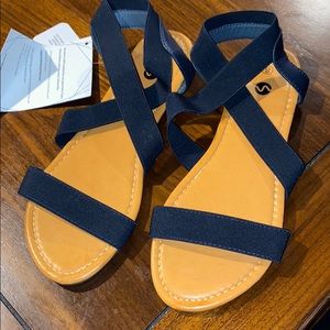 (3/$25) NWT-Rekayla elastic Navy Sandals